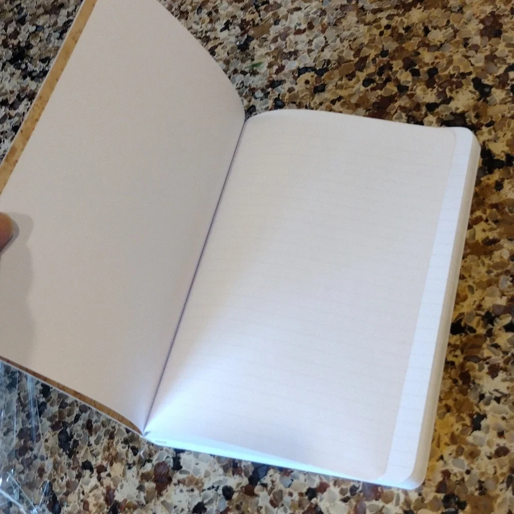 Harry Potter HOGWARTS lined journal - Picture 3 of 7